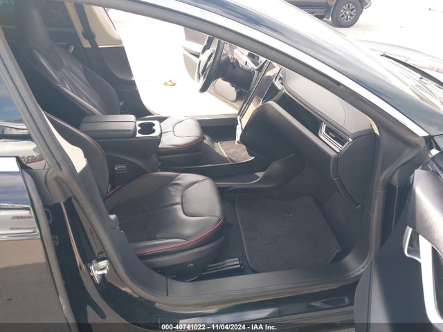 2013 TESLA MODEL S 5YJSA1CN3DFP19852 Photo 4