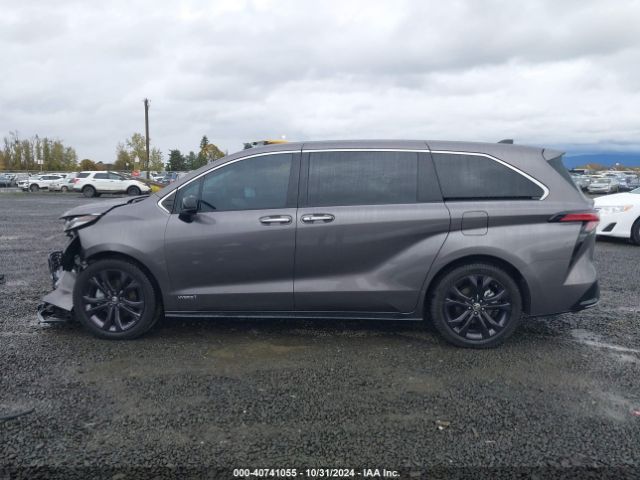 5TDXRKEC9MS031950 Toyota Sienna Xse