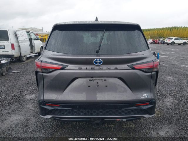 5TDXRKEC9MS031950 Toyota Sienna Xse