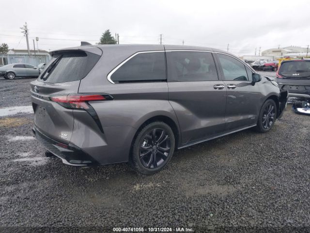 5TDXRKEC9MS031950 Toyota Sienna Xse
