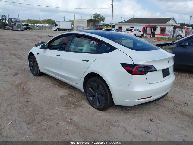 2023 TESLA MODEL 3 5YJ3E1EA7PF516762 Photo 2