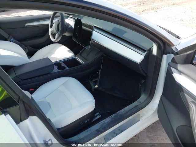 2023 TESLA MODEL 3 5YJ3E1EA7PF516762 Photo 4