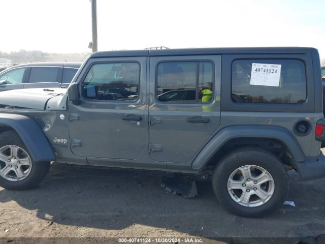 1C4HJXDN8LW269573 Jeep Wrangler Unlimited Sport S 4x4