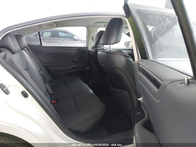 58ADA1C19RU047837 Lexus ES 300H