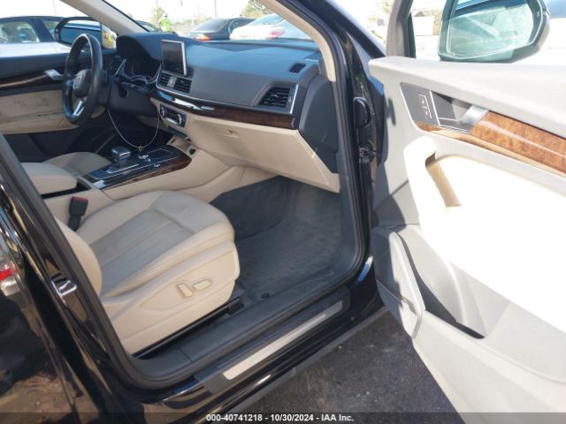 WA1BNAFYXK2068451 Audi Q5 45 Premium