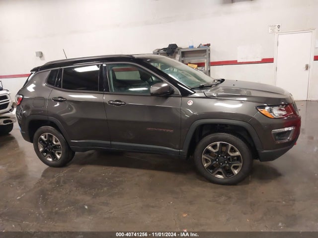 3C4NJDDB5JT210443 Jeep Compass Trailhawk 4x4