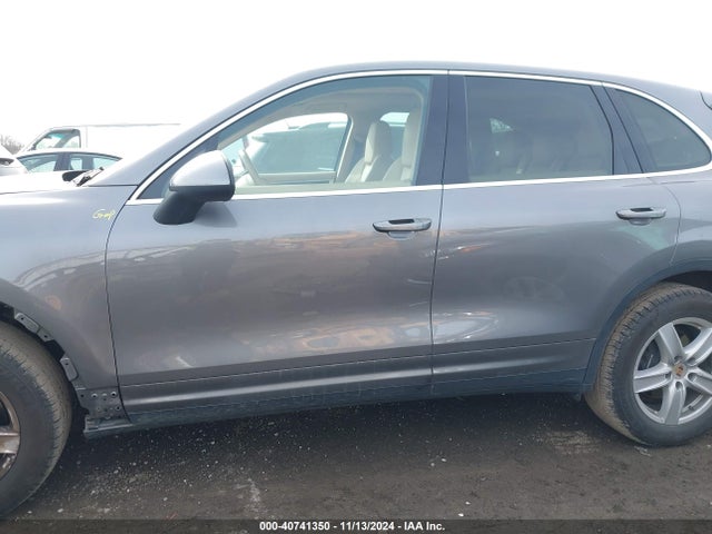WP1AF2A25ELA32042 Porsche Cayenne Diesel