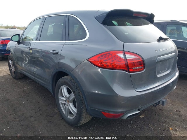2014 PORSCHE CAYENNE WP1AF2A25ELA32042 Photo 2