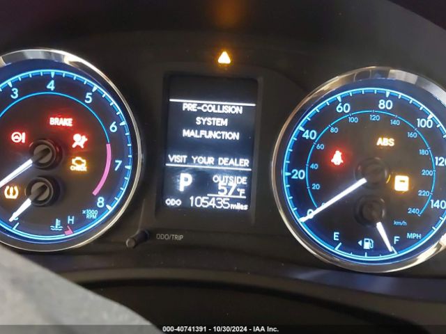 5YFBURHE4HP635273 Toyota COROLLA LE