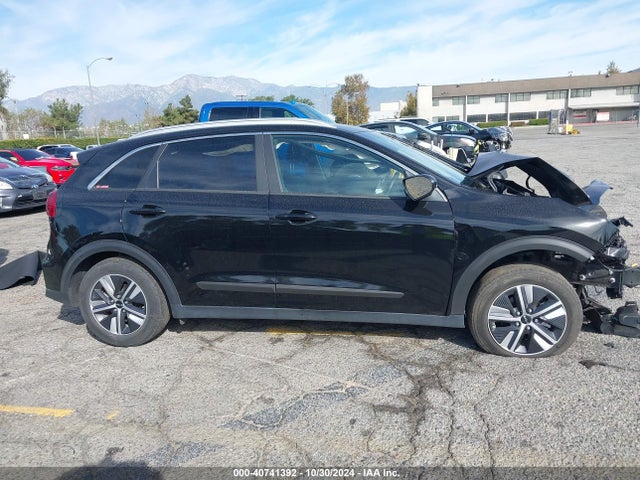 KIA Niro Lxs 2022 KNDCB3LC9N5548717 Image 14