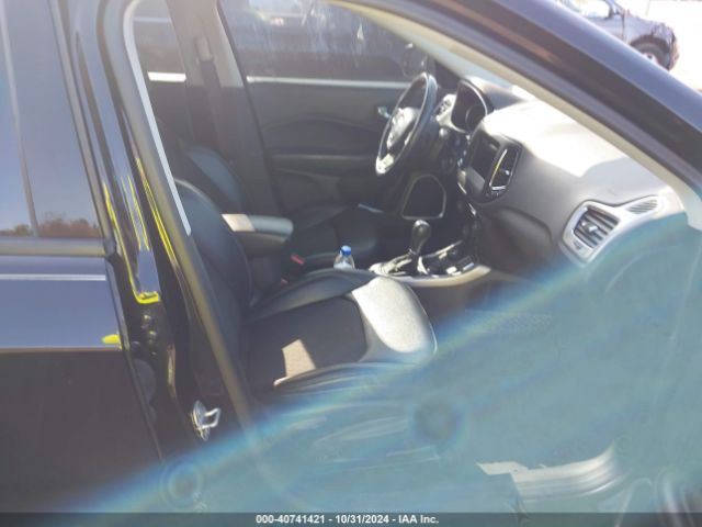 3C4NJDBB9HT640862 Jeep New Compass Latitude 4x4