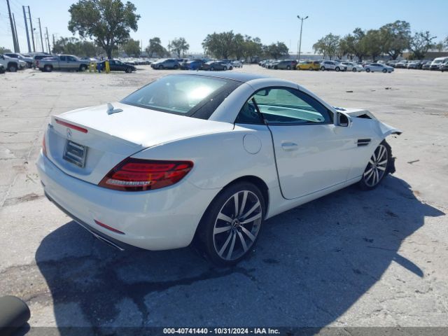 WDDPK3JA7HF139185 Mercedes-Benz Slc 300