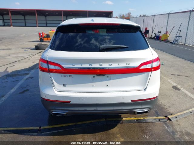 2LMPJ6KR8JBL22105 Lincoln Mkx Select