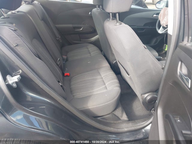 Chevrolet Sonic Lt Auto 2019 1G1JD5SB4K4101857 Image 8