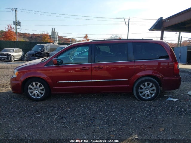 2C4RC1BG8FR587965 Chrysler Town & Country Touring