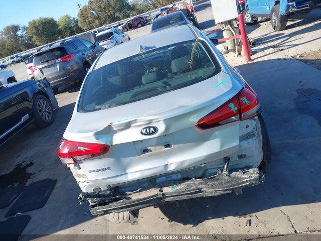 KIA FORTE LX 2017 3KPFL4A75HE153433 Image 17