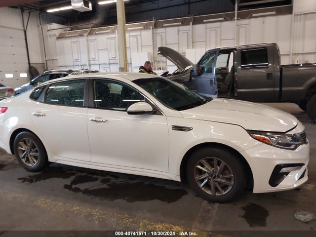 5XXGT4L30KG284119 KIA OPTIMA LX/S