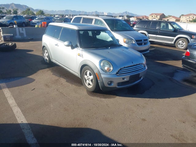 2010 MINI COOPER CLUBMAN WMWML3C54ATX37801 Photo 0