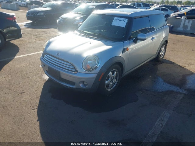 2010 MINI COOPER CLUBMAN WMWML3C54ATX37801 Photo 1
