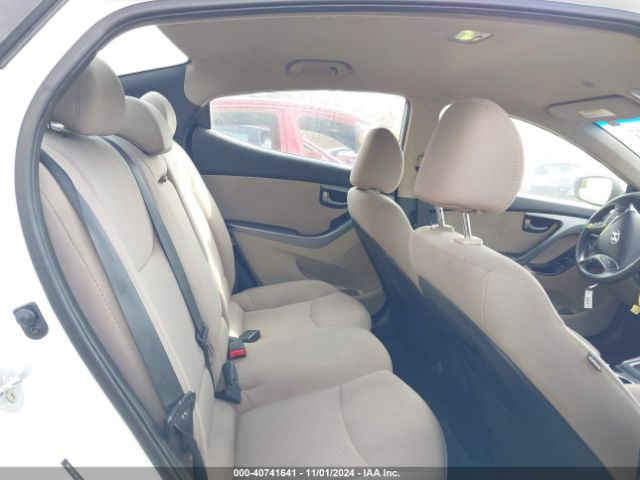 5NPDH4AEXGH732676 Hyundai ELANTRA SE