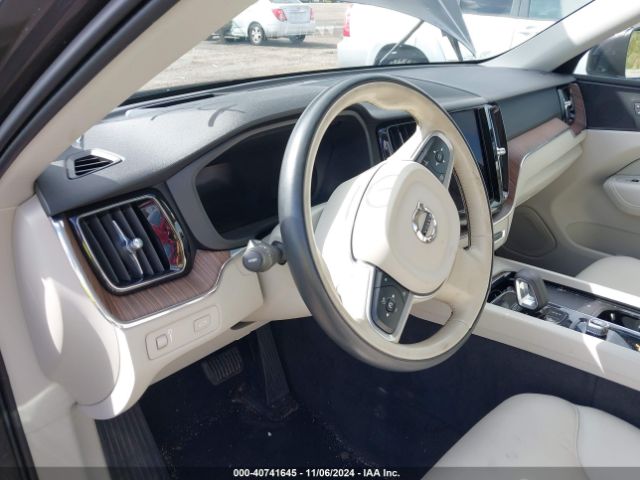 YV4L12DK9N1910083 Volvo Xc60 B5 Momentum