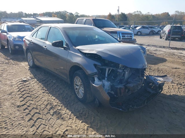 Toyota CAMRY LE 2017 4T1BF1FK0HU708075 Image 1