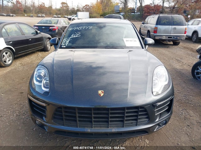 Porsche Macan 2018 WP1AA2A50JLB20290 Image 29