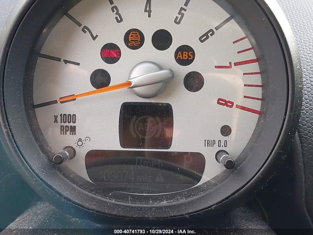 2011 MINI COOPER COUNTRYMAN WMWZB3C57BWM00516 Photo 6