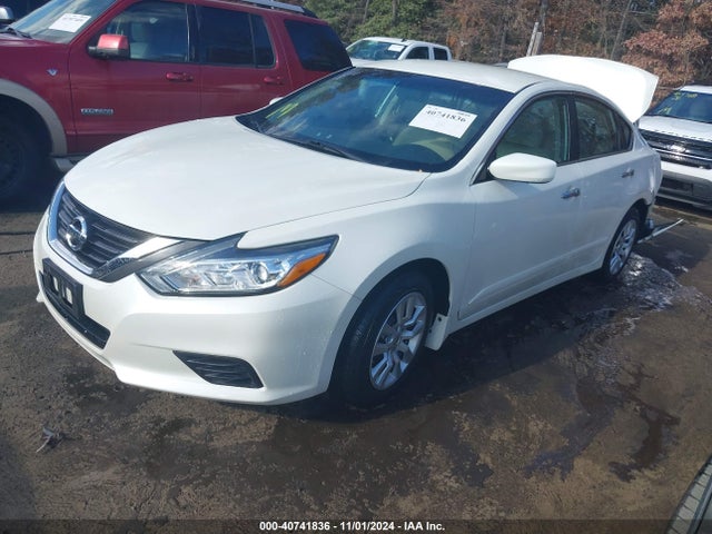 Nissan Altima 2.5 S 2017 1N4AL3AP3HC122411 Image 2
