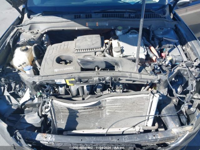 3FA6P0LU1JR163221 Ford Fusion Hybrid Se