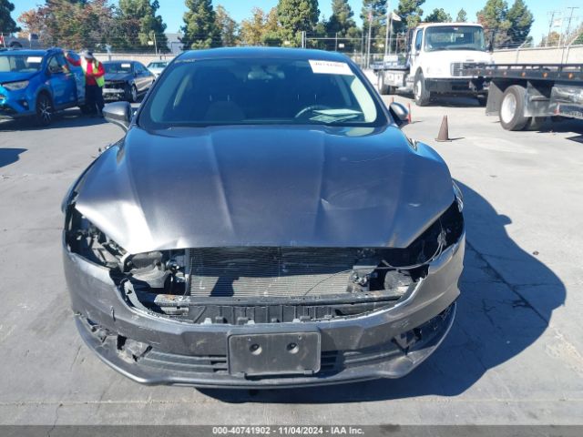 3FA6P0LU1JR163221 Ford Fusion Hybrid Se