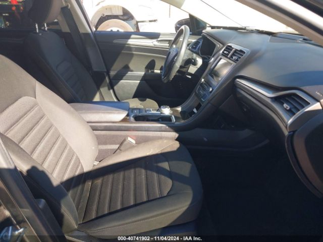 3FA6P0LU1JR163221 Ford Fusion Hybrid Se