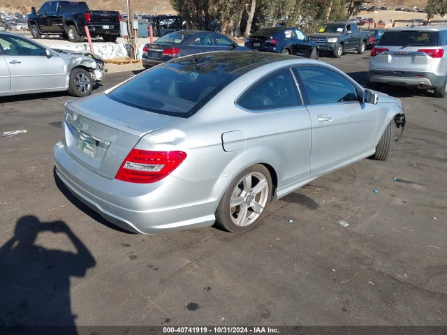 WDDGJ4HB8FG392921 Mercedes-Benz C 250