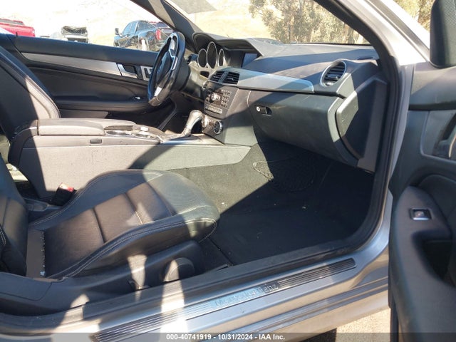 WDDGJ4HB8FG392921 Mercedes-Benz C 250