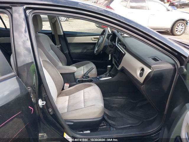Toyota COROLLA LE 2018 5YFBURHE4JP826441 Image 5