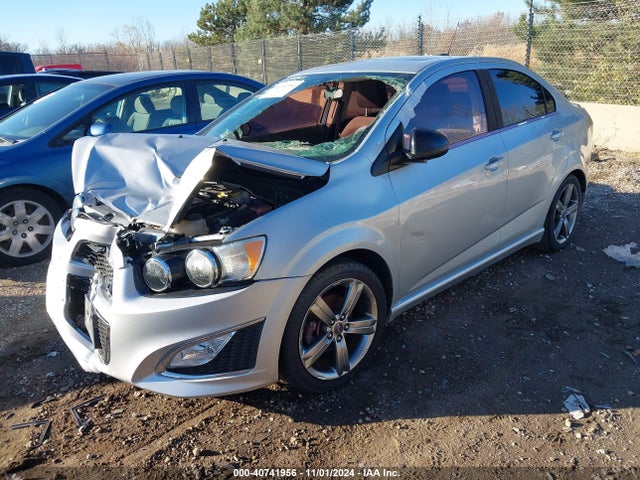 Chevrolet Sonic Rs Auto 2015 1G1JG5SB6F4143850 Image 2