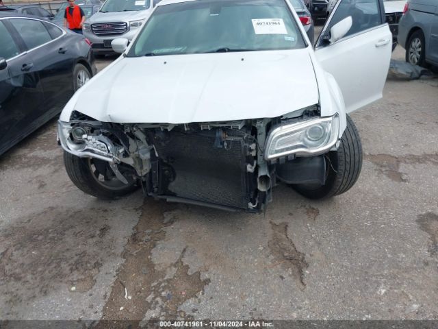 2C3CCAAG9KH548152 Chrysler 300 Touring L