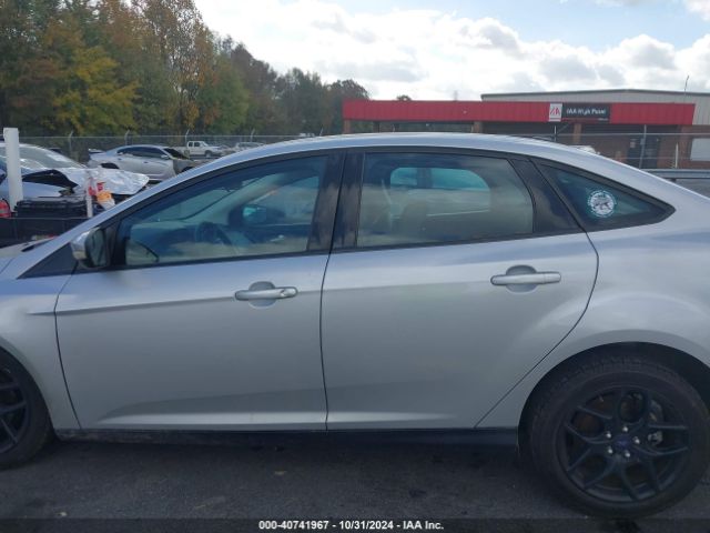 1FADP3F24GL295254 Ford FOCUS SE