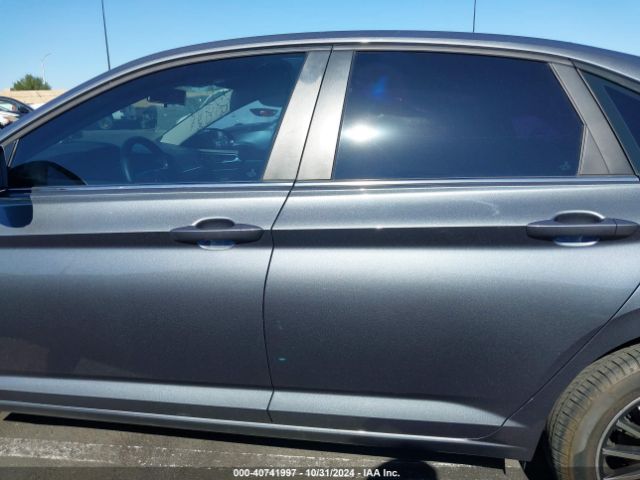 3VWN57BU5LM013180 Volkswagen Jetta 1.4t R-line/1.4t S