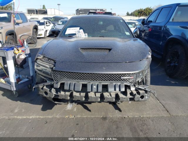 2C3CDXHG2KH681776 Dodge Charger Gt Rwd