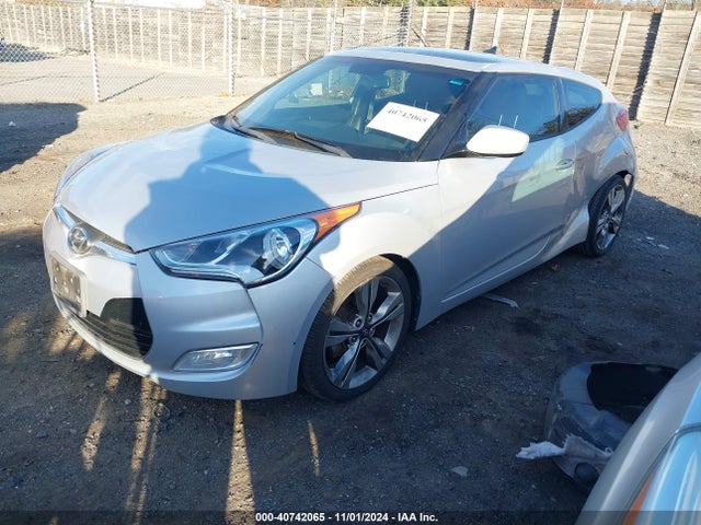 Hyundai Veloster Value Edition 2017 KMHTC6AD7HU322157 Image 2