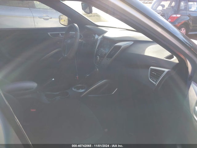 Hyundai Veloster Value Edition 2017 KMHTC6AD7HU322157 Image 5
