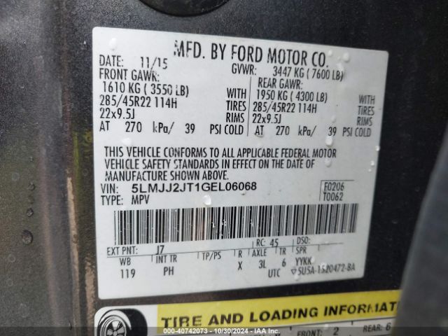 5LMJJ2JT1GEL06068 Lincoln Navigator Select
