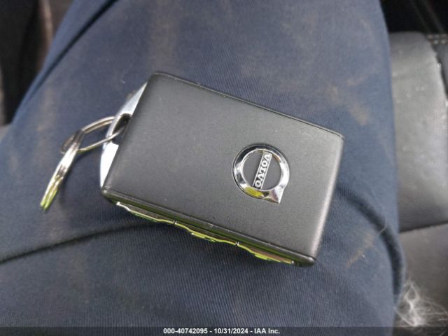 YV4162UK3M2487664 Volvo Xc40 T5 Momentum