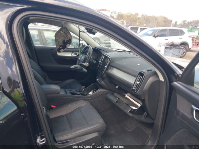 YV4162UK3M2487664 Volvo Xc40 T5 Momentum