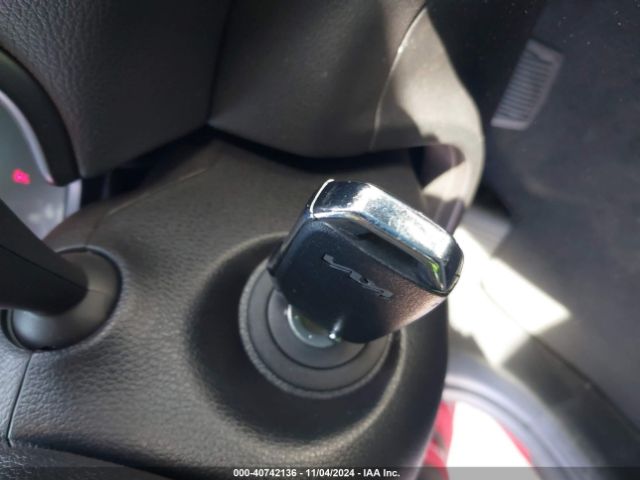 KNDJ23AU0P7202730 KIA SOUL LX