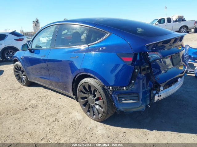 7SAYGDEF2NF392798 Tesla Model Y Performance Dual Motor All-wheel Drive