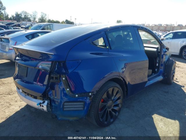 7SAYGDEF2NF392798 Tesla Model Y Performance Dual Motor All-wheel Drive