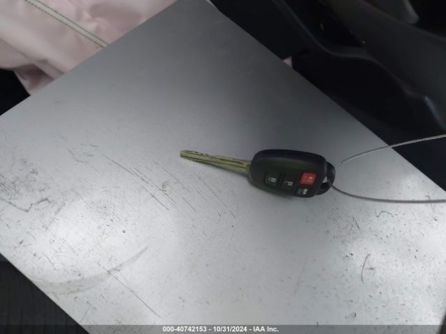 4T1BF1FK3HU363155 Toyota CAMRY SE