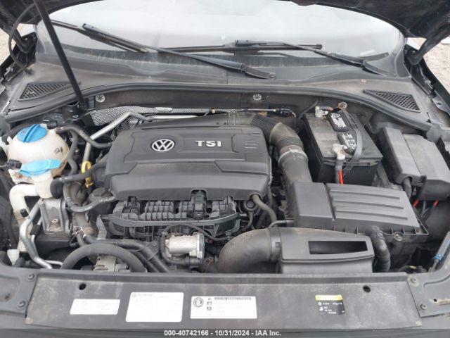 1VWDT7A3XHC023206 Volkswagen Passat 1.8t R-line